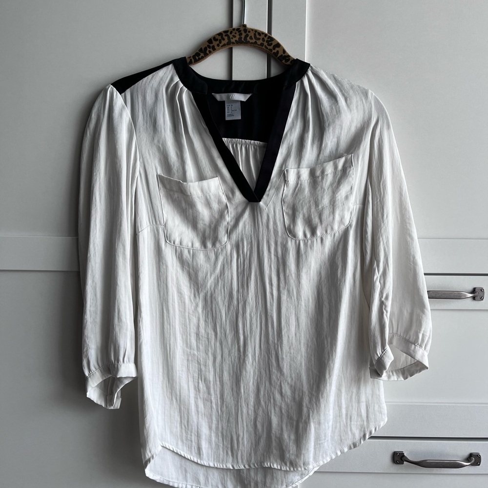 🖤🤍Black and white blouse🤍🖤